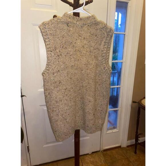 Woman’s John Molloy 100% pure new wool Vest - Large - - Picture 6 of 7